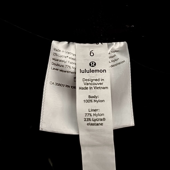 Lululemon Rare Black Forest Shorts w/Bike Shorts Built-In/New/Sz 6/Ltd Edition - Picture 5 of 13